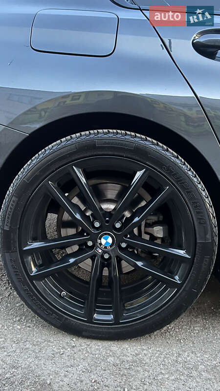 Седан BMW 3 Series 2019 в Запорожье