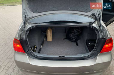 Седан BMW 3 Series 2007 в 