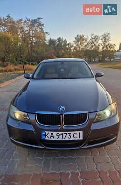 Седан BMW 3 Series 2005 в Обухові