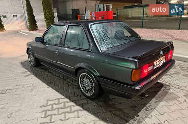 Купе BMW 3 Series 1989 в Києві