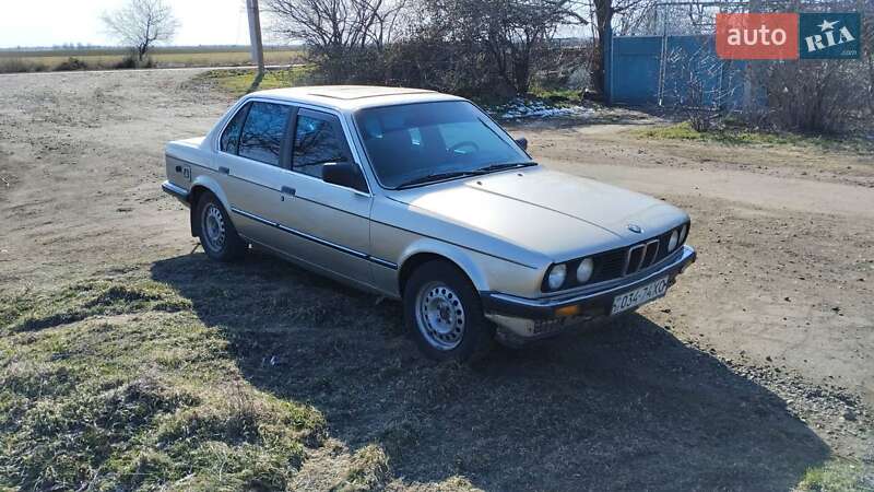 Седан BMW 3 Series 1986 в Миколаєві