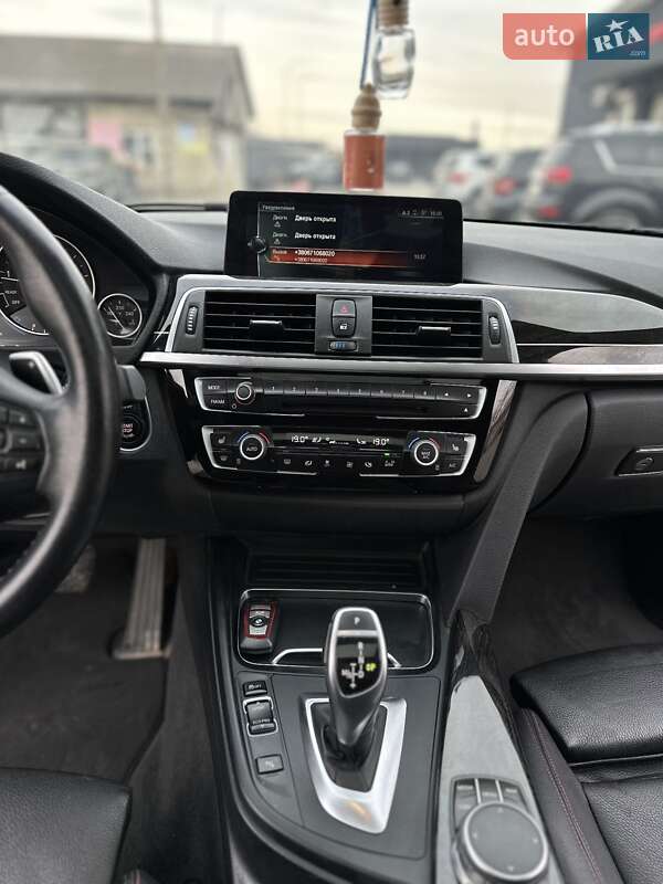 Седан BMW 3 Series 2017 в Львові