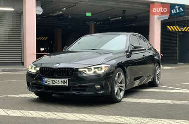 Седан BMW 3 Series 2017 в Киеве