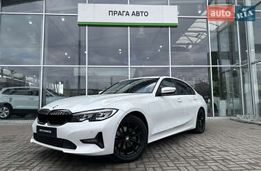 Седан BMW 3 Series 2022 в Киеве