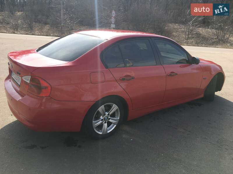 Седан BMW 3 Series 2005 в Березівці