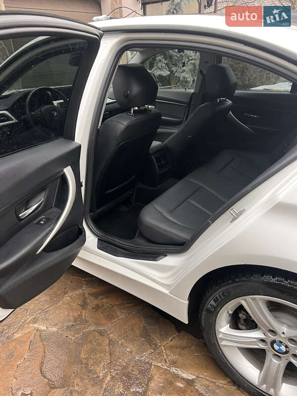 Седан BMW 3 Series 2015 в Харкові