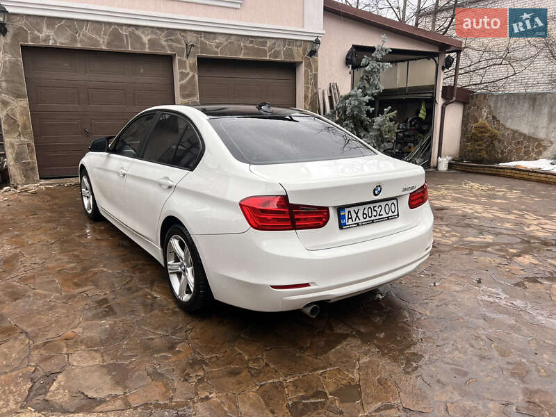 Седан BMW 3 Series 2015 в Харкові