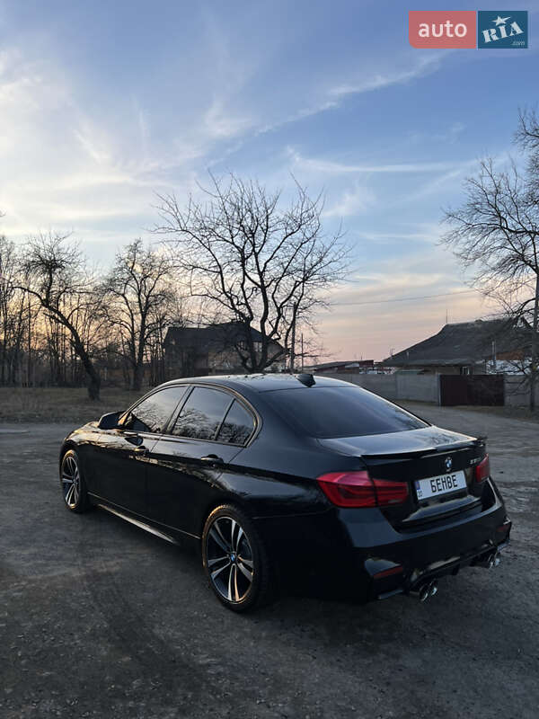 Седан BMW 3 Series 2017 в Звенигородці