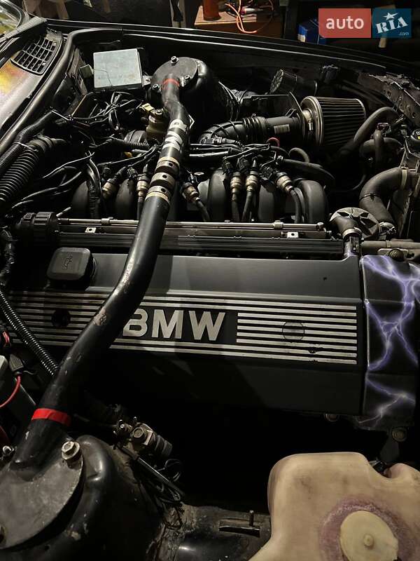 Седан BMW 3 Series 1988 в Днепре
