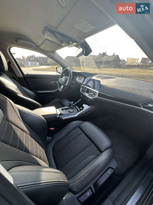Универсал BMW 3 Series 2019 в Львове