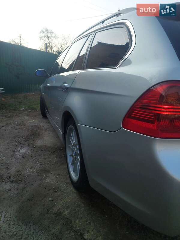 Універсал BMW 3 Series 2005 в Нових Петрівцях фото 13 Універсал BMW 3 Series 2005 в Нових Петрівцях