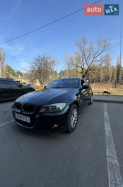 Седан BMW 3 Series 2009 в 