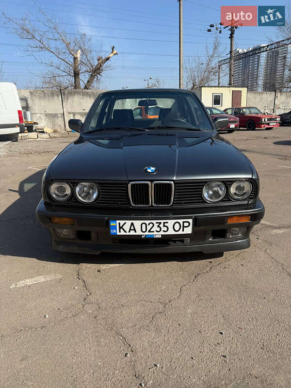 Купе BMW 3 Series 1989 в Києві