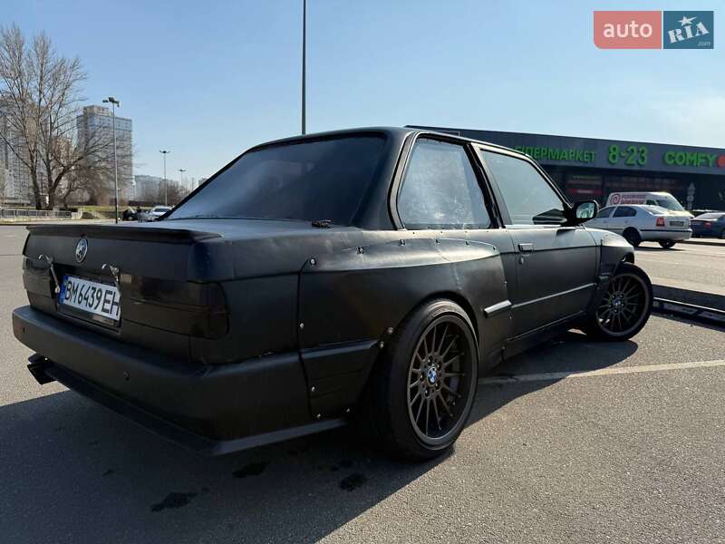 Купе BMW 3 Series 1987 в Києві