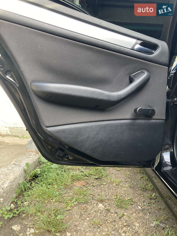 Универсал BMW 3 Series 2002 в Бориславе