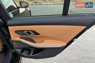 Седан BMW 3 Series 2024 в 