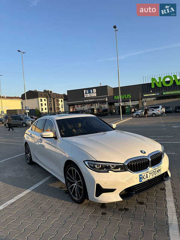 Седан BMW 3 Series 2019 в Киеве