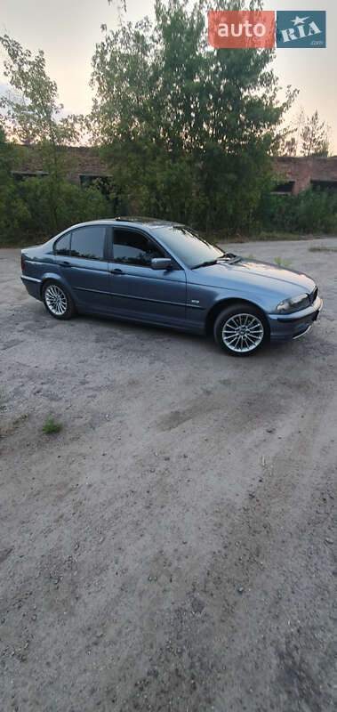 Седан BMW 3 Series 1999 в Лохвице