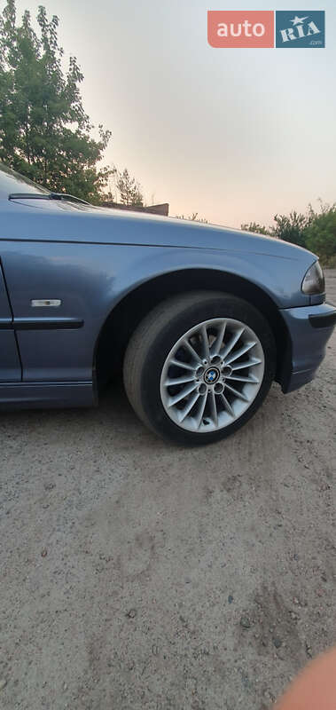 Седан BMW 3 Series 1999 в Лохвице