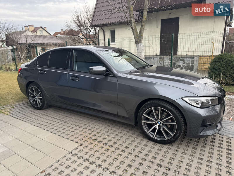 Седан BMW 3 Series 2021 в Києві
