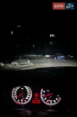 Седан BMW 3 Series 2011 в 
