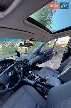 Універсал BMW 3 Series 2002 в 