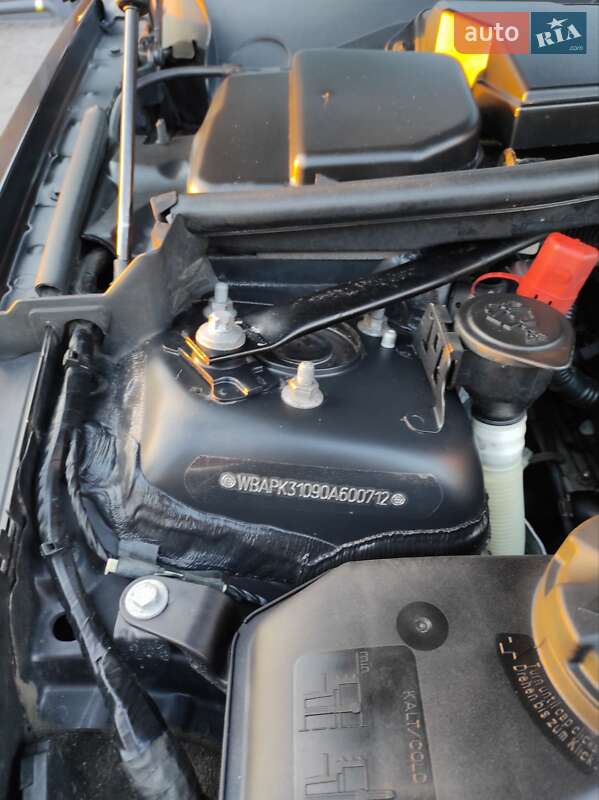 Седан BMW 3 Series 2011 в Каменском