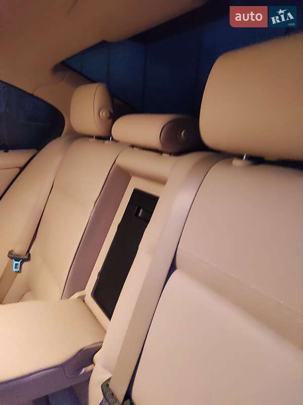 Седан BMW 3 Series 2011 в Каменском