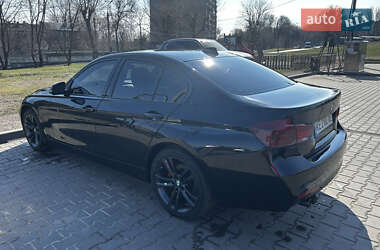 Седан BMW 3 Series 2018 в Кам'янському