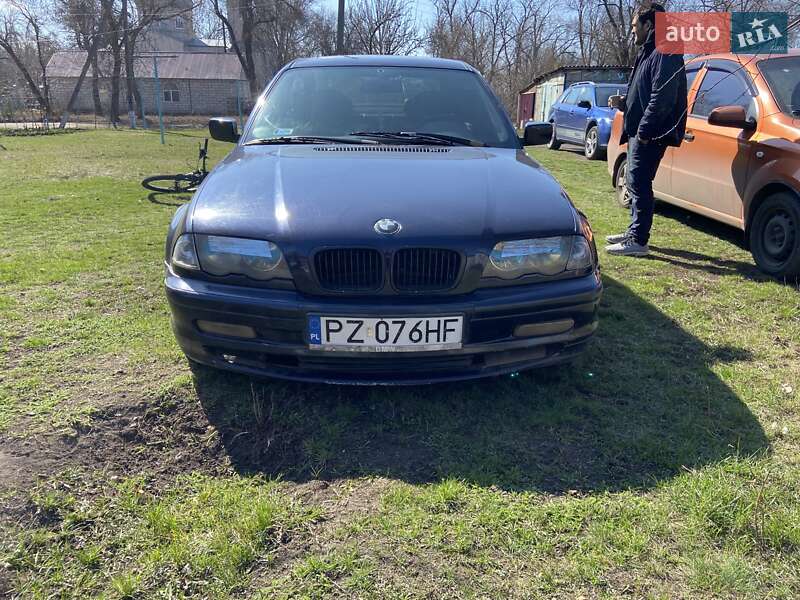 Седан BMW 3 Series 1999 в Сахновщине