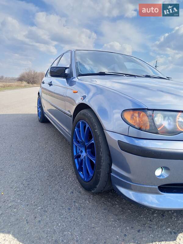 Седан BMW 3 Series 2003 в Полтаві