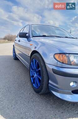 Седан BMW 3 Series 2003 в 