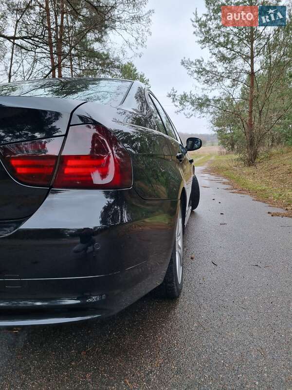 Седан BMW 3 Series 2009 в Черкассах