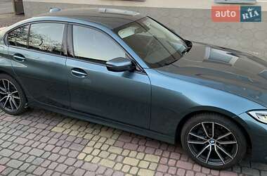 Седан BMW 3 Series 2019 в Львові