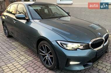 Седан BMW 3 Series 2019 в Львові