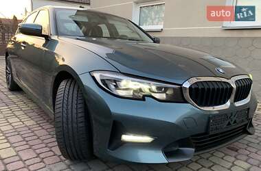 Седан BMW 3 Series 2019 в Львові