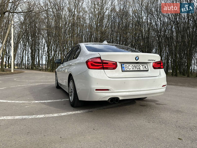 Седан BMW 3 Series 2016 в Львові