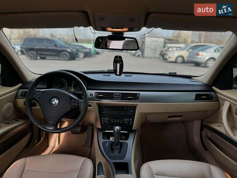 Седан BMW 3 Series 2006 в Запорожье