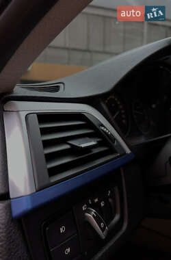 Седан BMW 3 Series 2012 в 