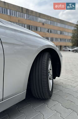 Седан BMW 3 Series 2012 в 