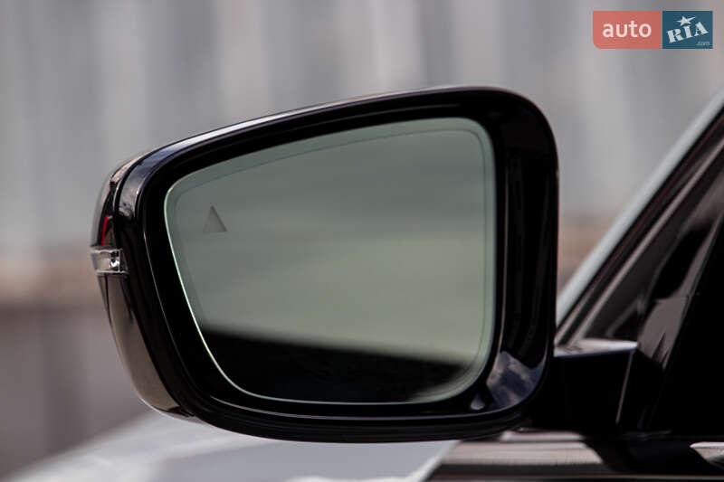 Седан BMW 3 Series 2022 в Львове