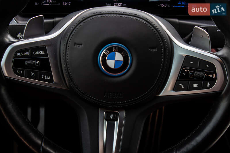 Седан BMW 3 Series 2022 в Львове