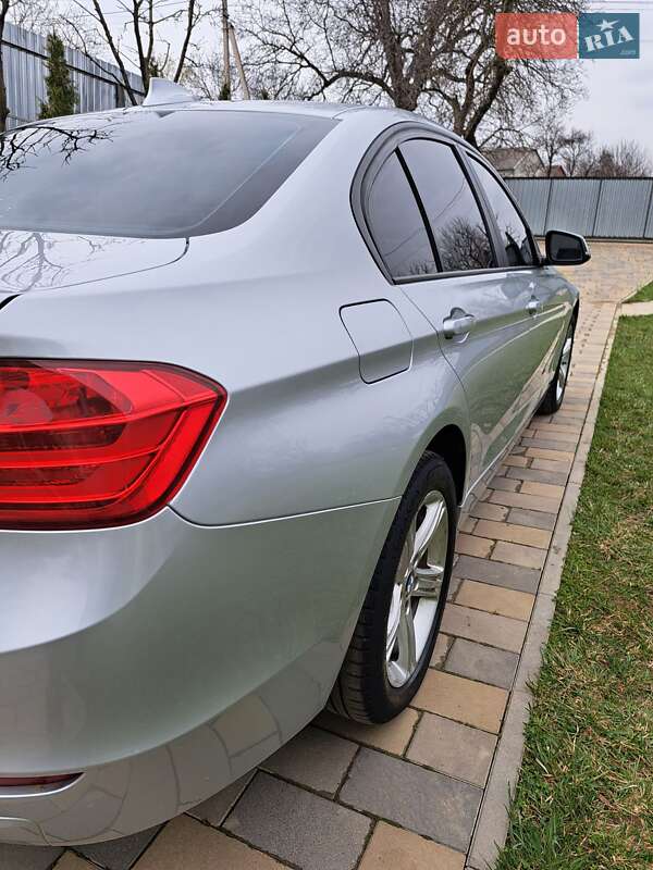 Седан BMW 3 Series 2012 в Черновцах фото 2 Седан BMW 3 Series 2012 в Черновцах