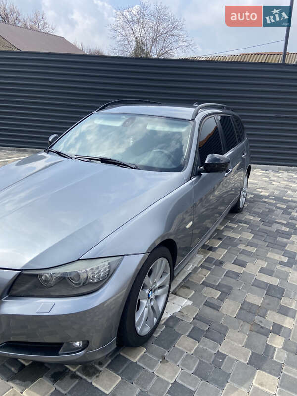 Универсал BMW 3 Series 2011 в Николаеве