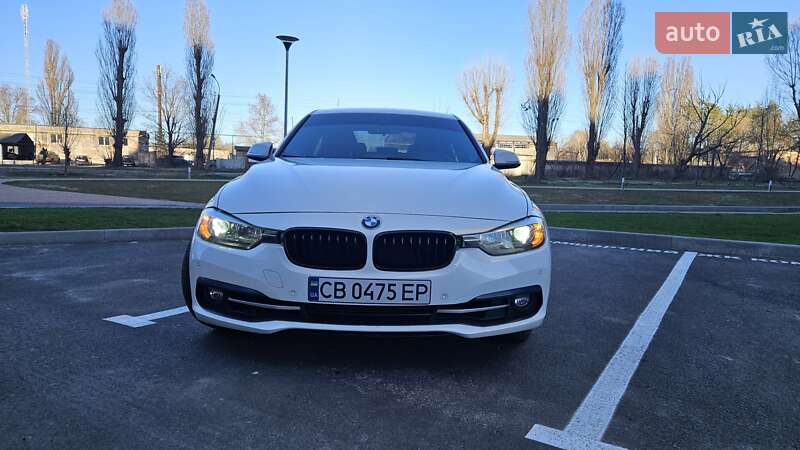 Седан BMW 3 Series 2016 в Чернігові