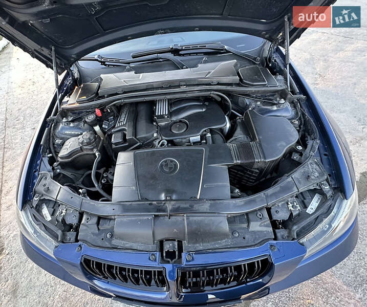 Универсал BMW 3 Series 2006 в Коростене