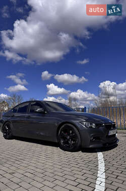Седан BMW 3 Series 2014 в Львове