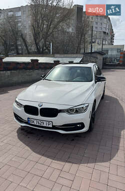 Седан BMW 3 Series 2016 в 