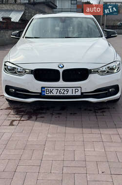 Седан BMW 3 Series 2016 в 