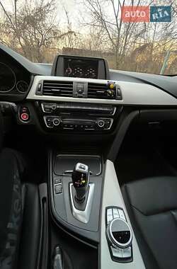 Седан BMW 3 Series 2016 в 
